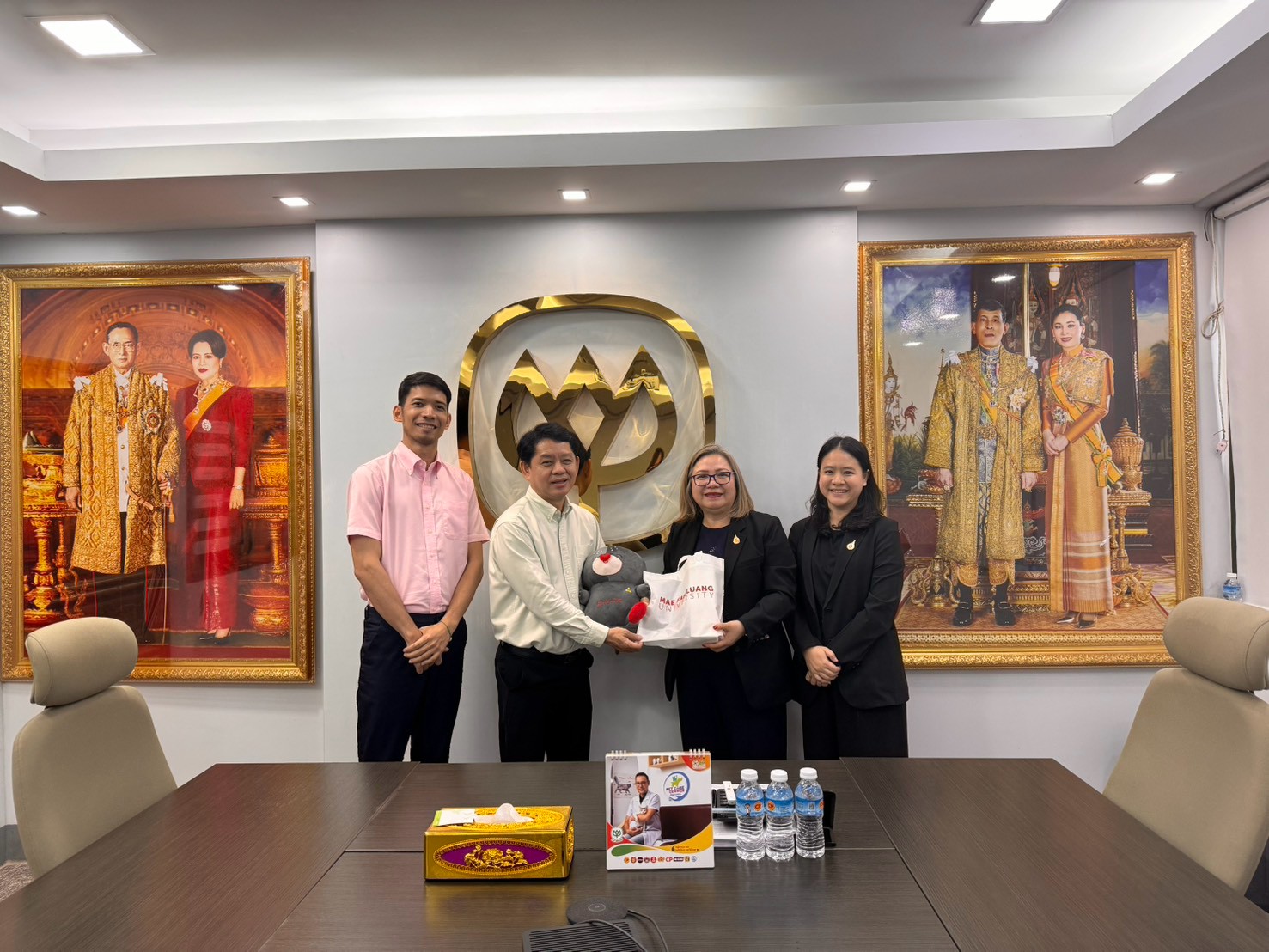 MFU News : LINE_ALBUM_ทริปพม่า_Taxila_260925_8_0.jpg